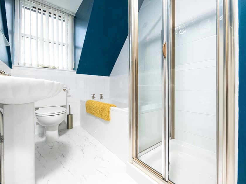 Shower room | By the Sea, Avoch
