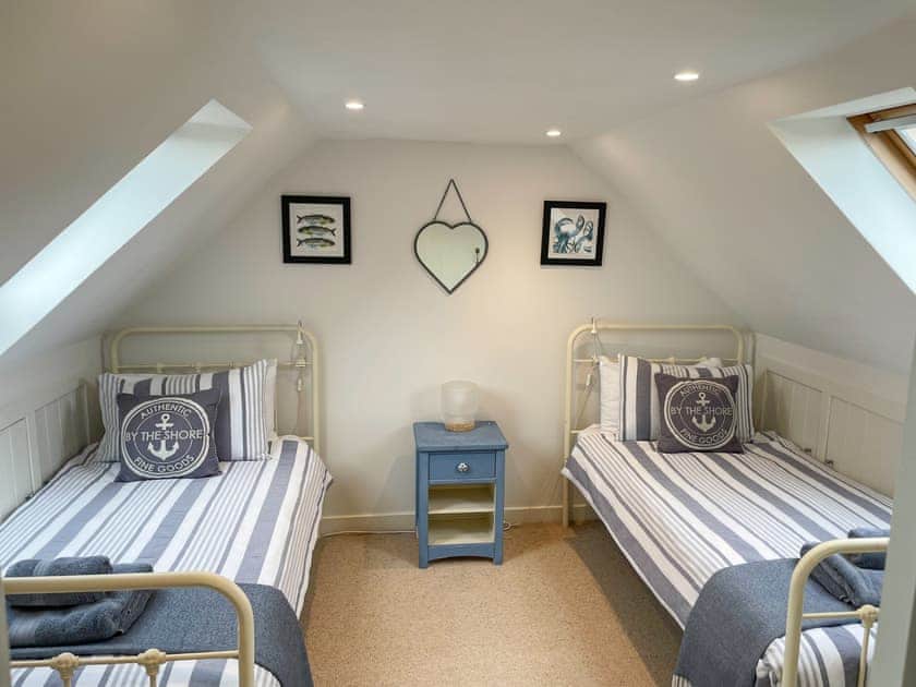 Twin bedroom | Seaview, Corrie, Isle of Arran