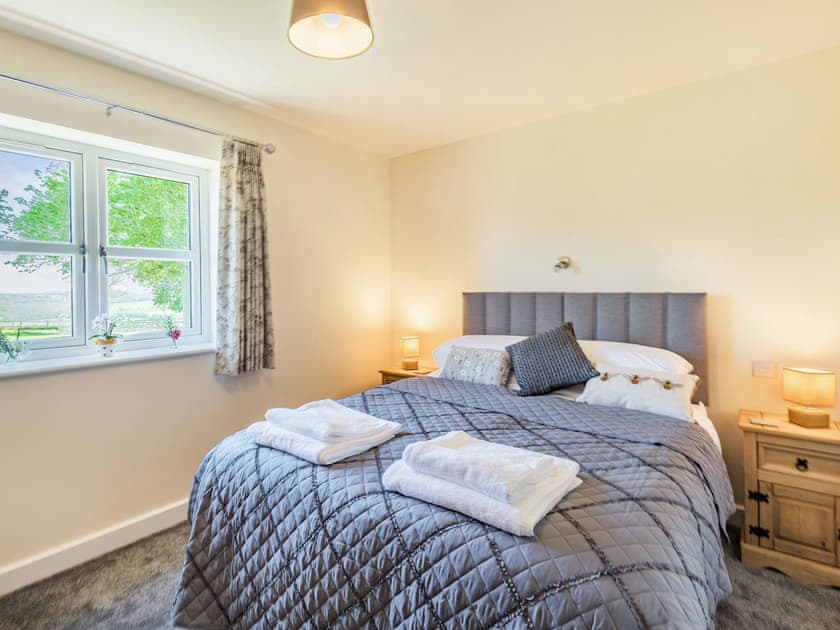 Double bedroom | Lizzie’s Cottage, Fordington