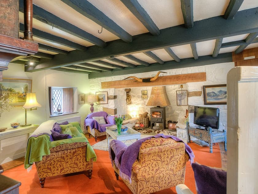 Hen Dy - Llyn Peninsula Holiday Cottages, Garndolbenmaen, near Porthmadog
