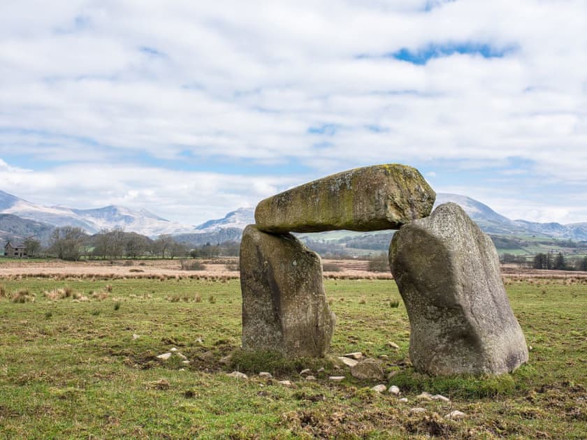 Hen Dy - Llyn Peninsula Holiday Cottages, Garndolbenmaen, near Porthmadog