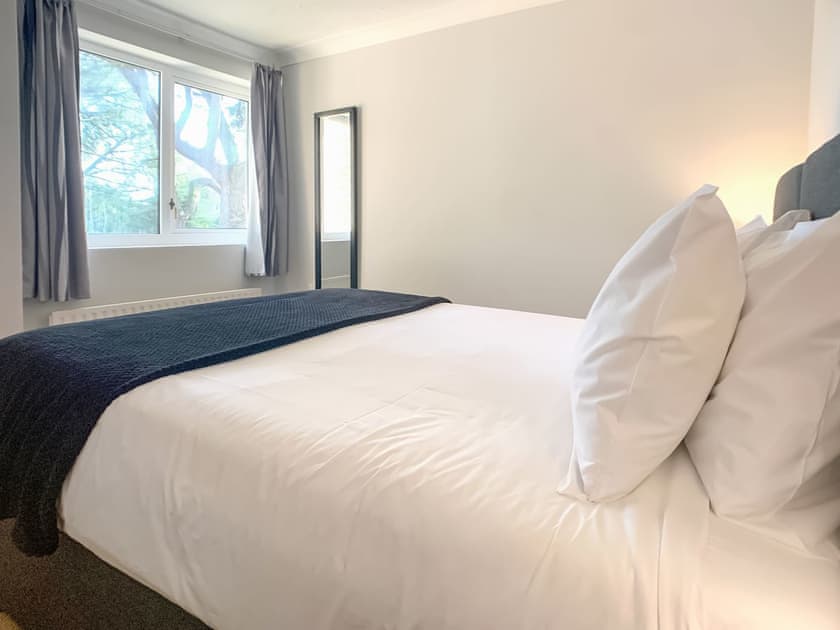 Double bedroom | Sandbanks8, Sandbanks
