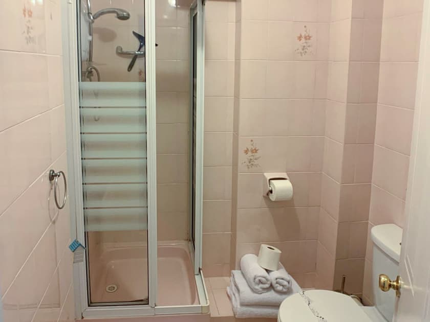 Shower room | Sandbanks8, Sandbanks