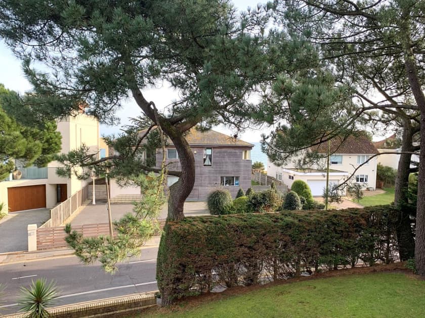 Outdoor area | Sandbanks8, Sandbanks