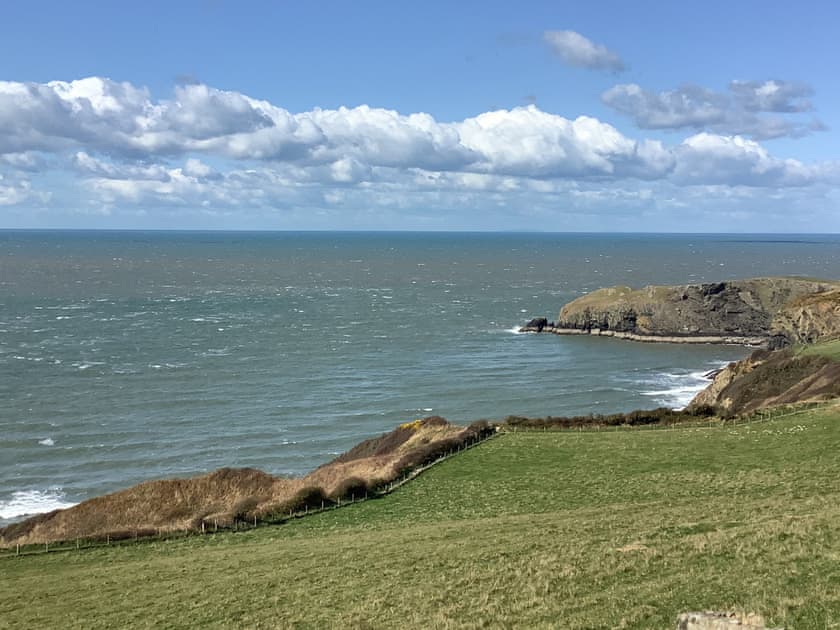 Surrounding area | Dol Llan, Llangrannog