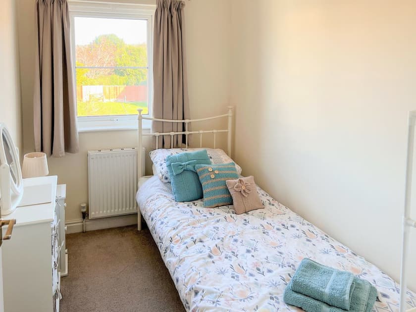 Twin bedroom | Brunswick Terrace, Sandown