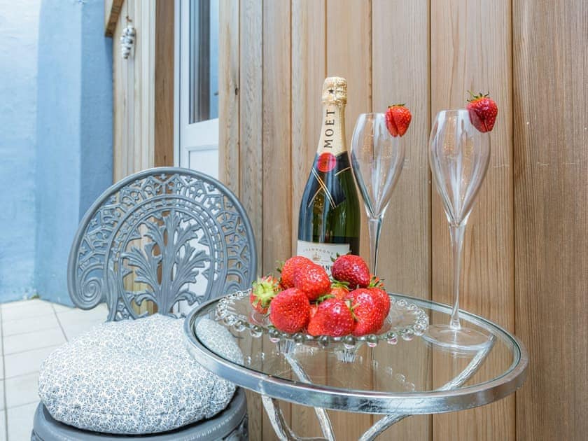 Outdoor area | Ocean Waves, Tenby