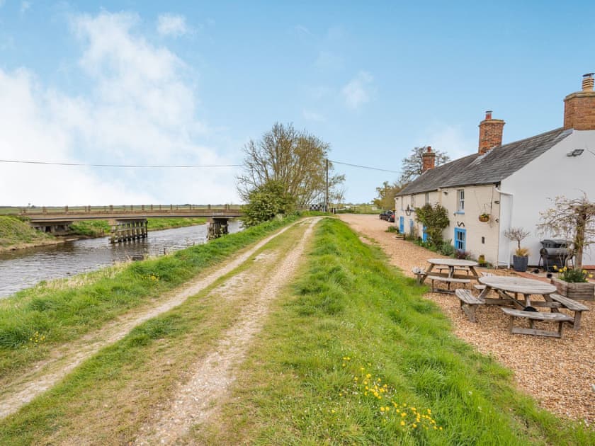 Exterior | The Anchor, Sutton, Nr Ely