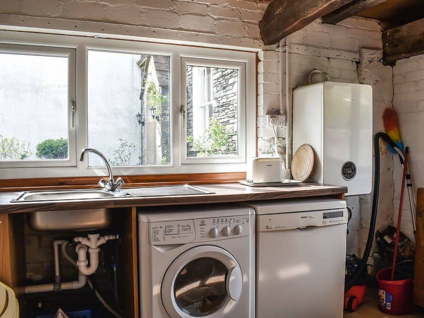 Utility room | Stable Cottage - Yew Tree Cottage & Stable Cottage, Windermere