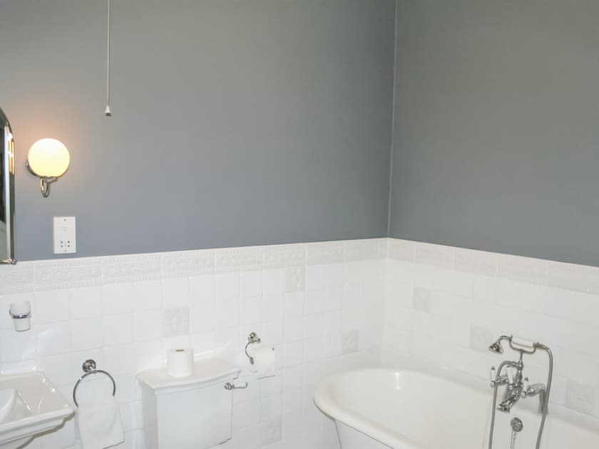 Bathroom | Treetops, Newtonmore