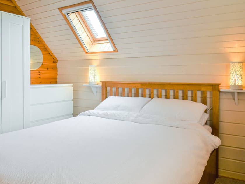 Double bedroom | Gower Cabin, Menai Bridge