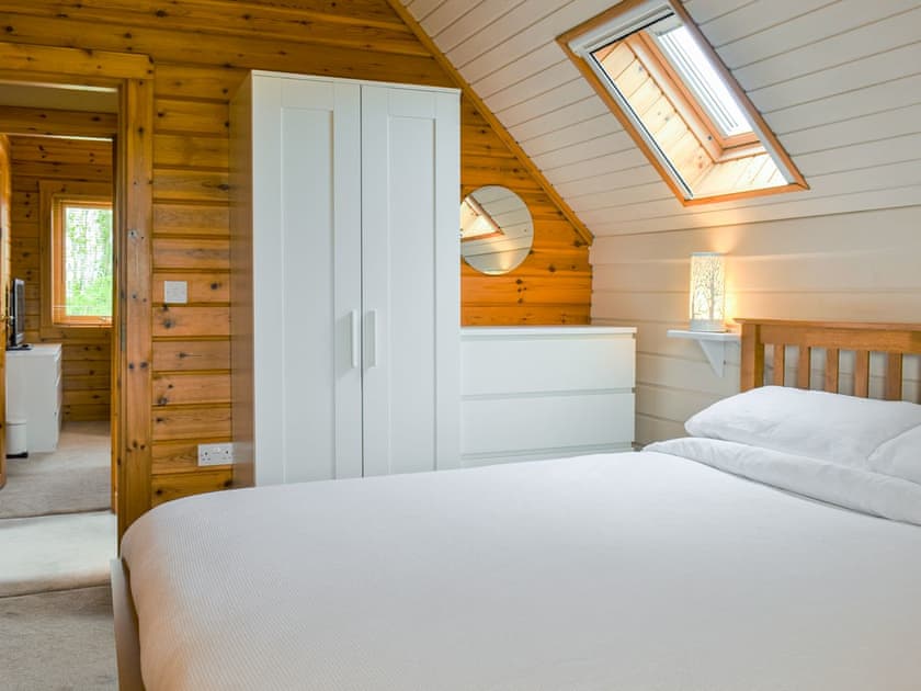 Double bedroom | Gower Cabin, Menai Bridge