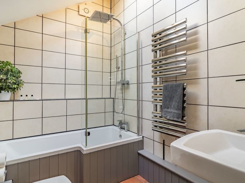 Bathroom | Bakers Cottage, Hoxne, near Eye