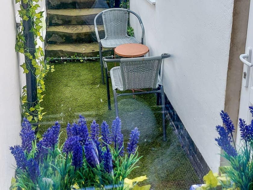 Sitting-out-area | The Albion, Whitby