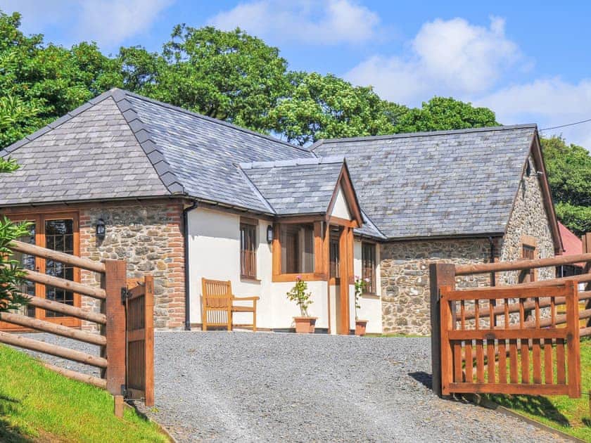 Newton Holiday Cottages - Beudy Uchaf