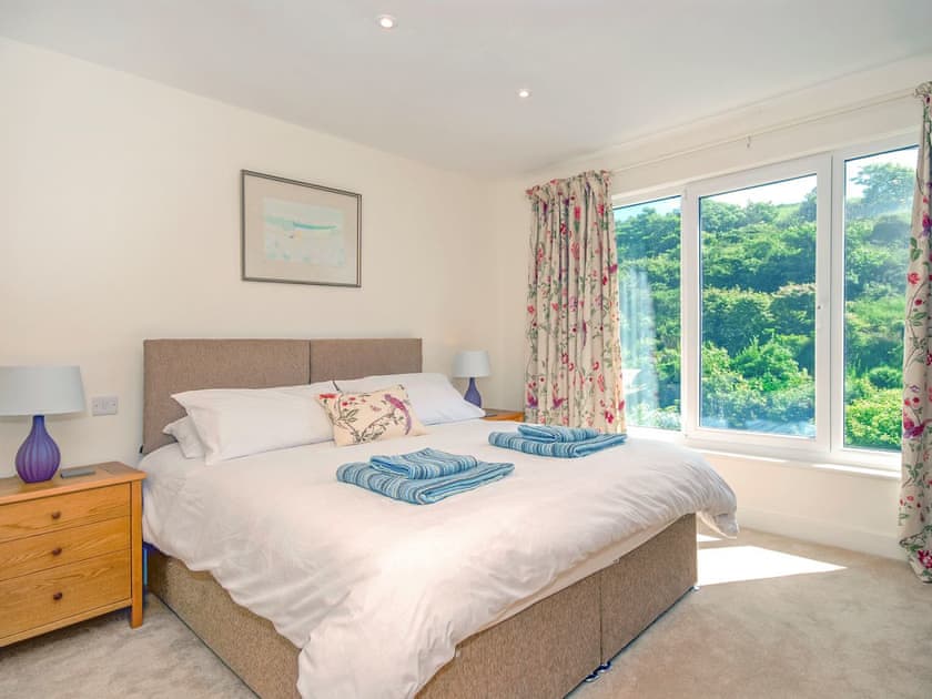 Oswald House, Little Haven