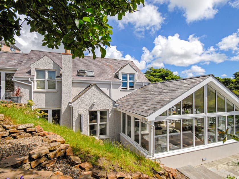 Oswald House, Little Haven
