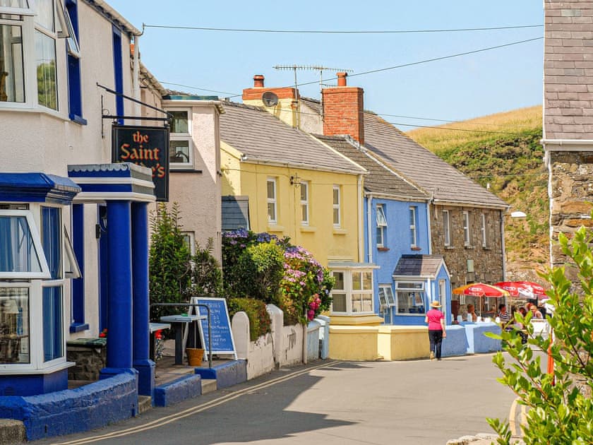 Oswald House, Little Haven