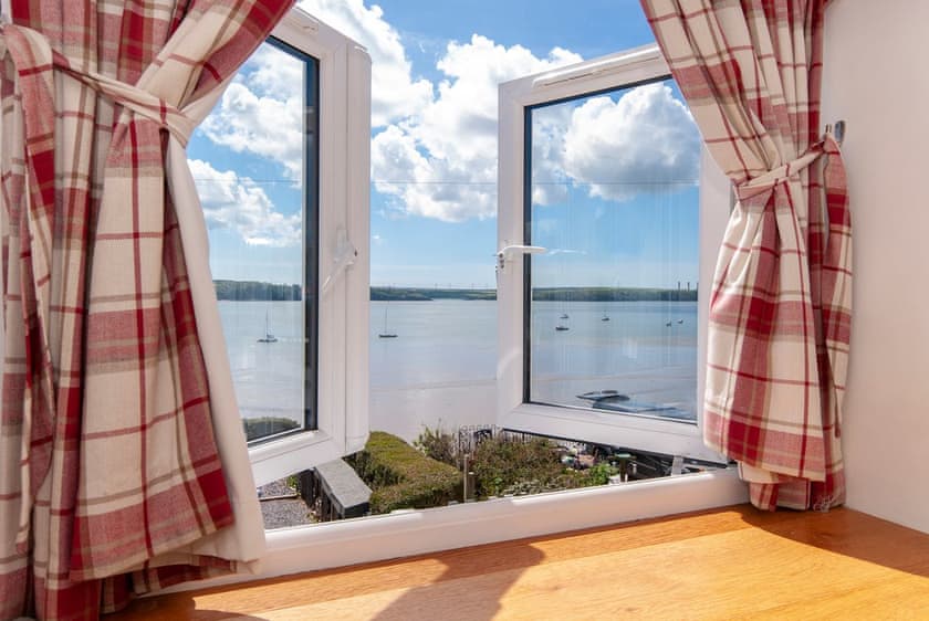Beach House Cottage, Milford Haven