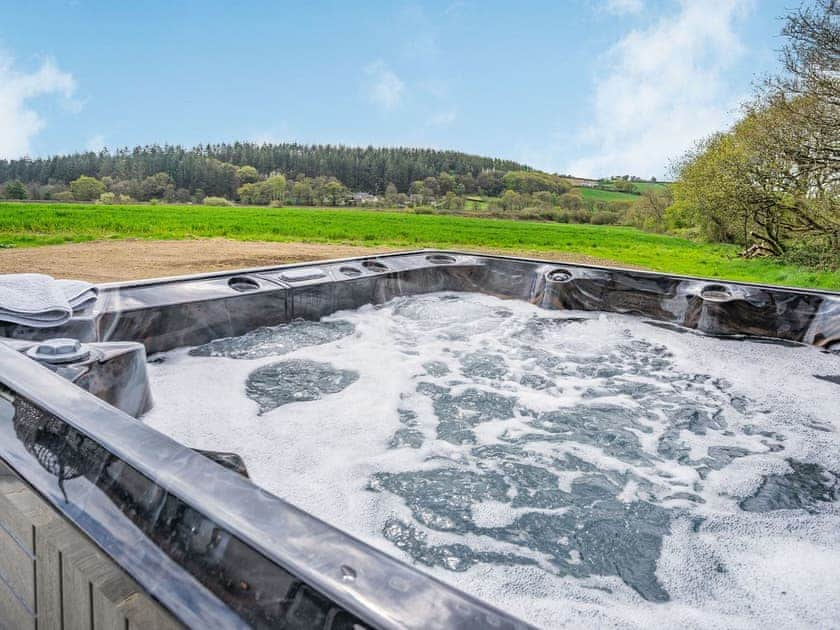 Hot tub | Cefn Gelli, Gelli, near Narberth