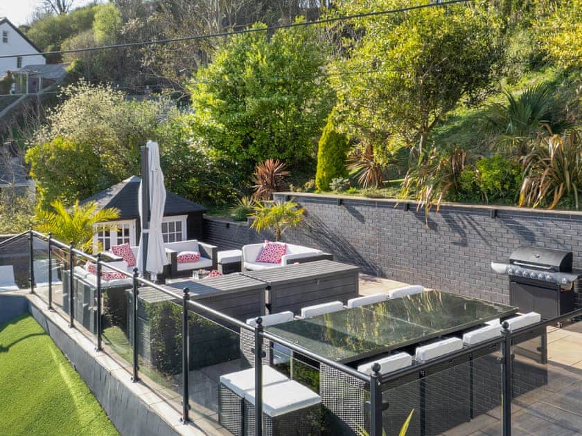 Sitting-out-area | Edith Villa, Pendine, near Carmarthen