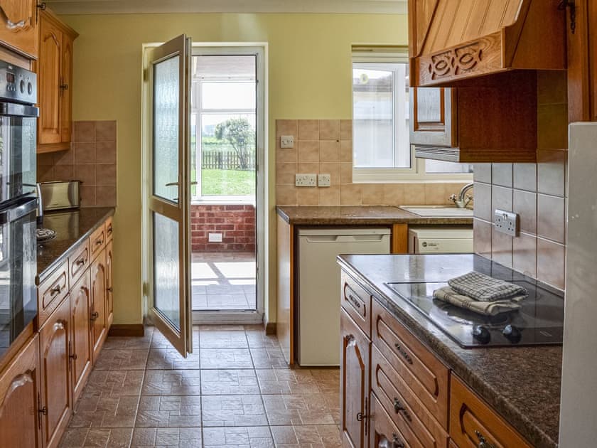 Kitchen | The Shanty, Walcott