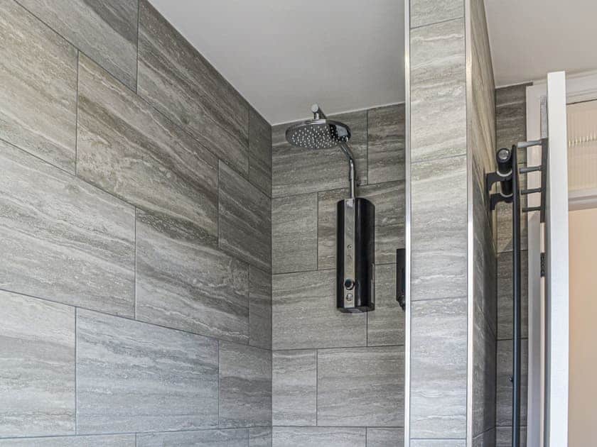 Shower room | Monkey Puzzle View, Hutton Cranswick