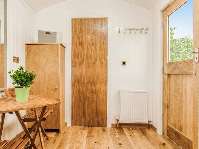 Samlesbury Hall Huts - Samlesbury Hall Glamping, Preston