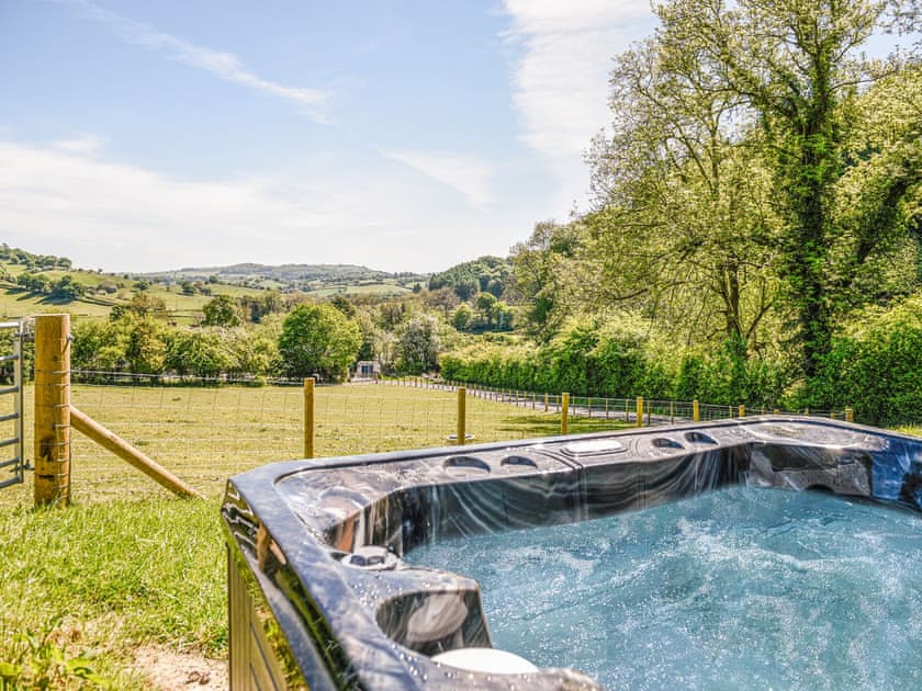 Barn Owl Lodge - Bechan Retreats, Newtown
