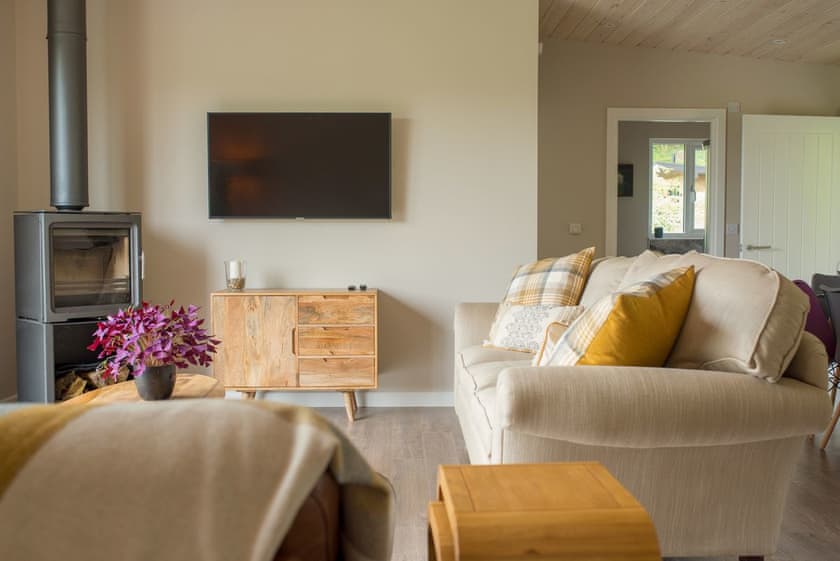 Barn Owl Lodge - Bechan Retreats, Newtown