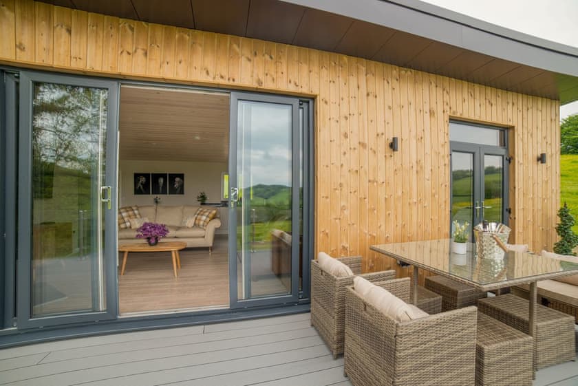 Barn Owl Lodge - Bechan Retreats, Newtown