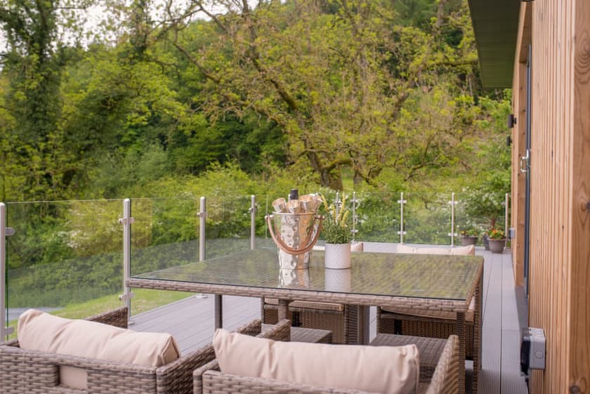 Barn Owl Lodge - Bechan Retreats, Newtown