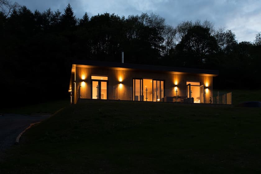 Barn Owl Lodge - Bechan Retreats, Newtown