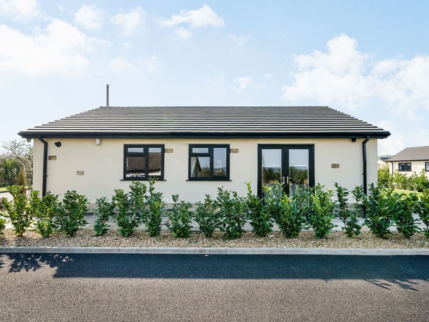 Exterior | Beeches Cottage - Shreyas Cottages, Clayton Le Dale