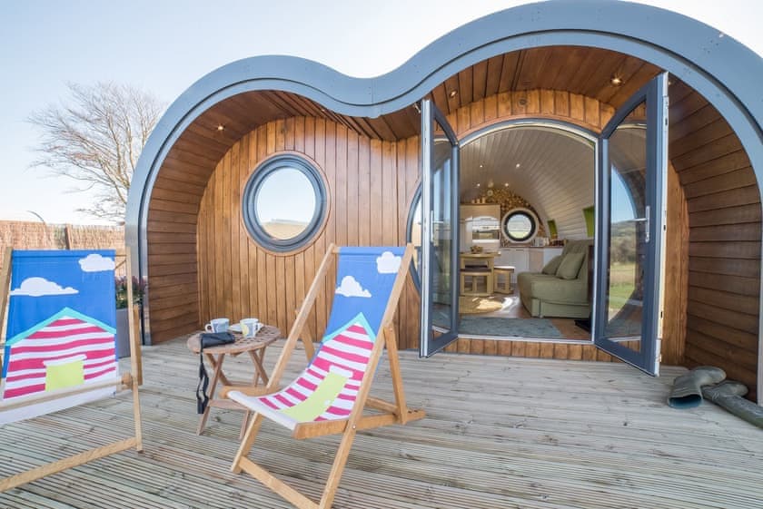  Let’s Glamp Retro Queen | Let’s Glamp Retro, Llandysul