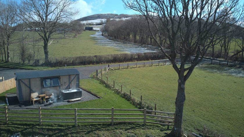 Cefnbrith Carriage - Cwmllwyd Getaways, Newtown