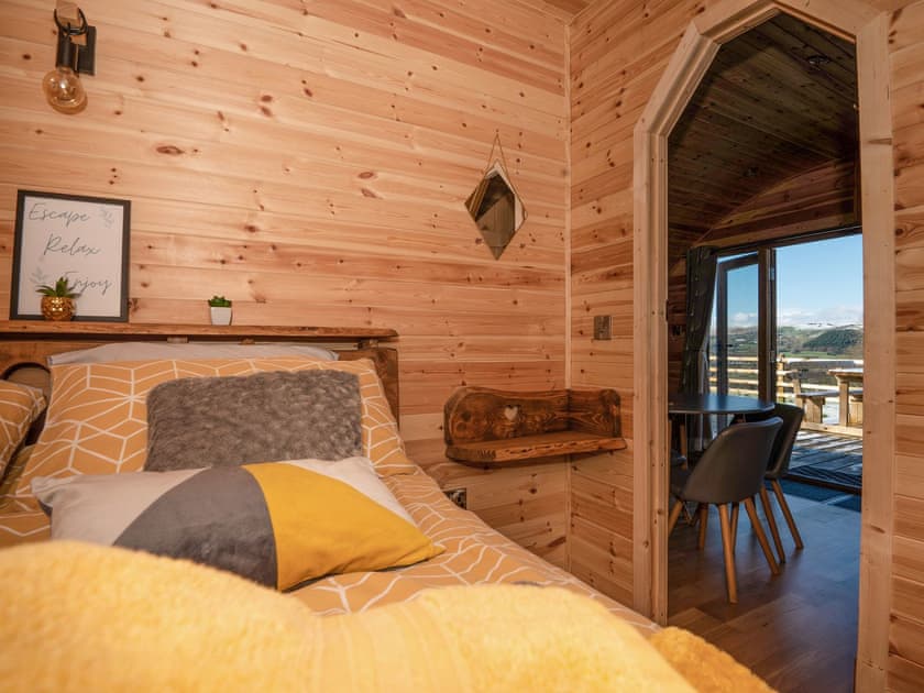 Cledan Cabin - Cwmllwyd Getaways, Newtown