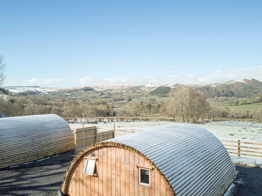Cledan Cabin - Cwmllwyd Getaways, Newtown