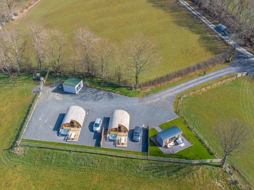 Cledan Cabin - Cwmllwyd Getaways, Newtown