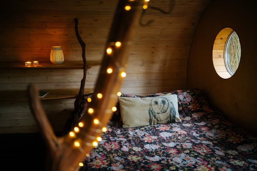 Gwdw Hw - Pen Y Graig Treehouses, Newtown