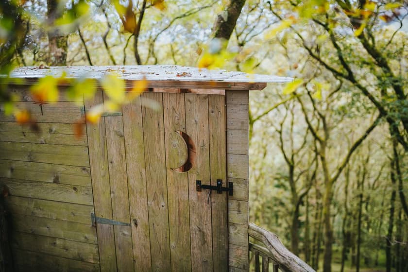 Gwdw Hw - Pen Y Graig Treehouses, Newtown