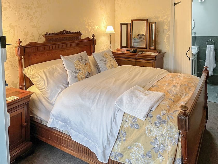 Double bedroom | Sandfold Farm, Bowness on Windermere