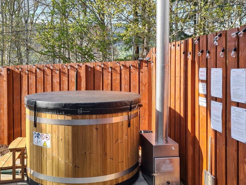 Hot tub | Anemone, Kenmore, near Aberfeldy
