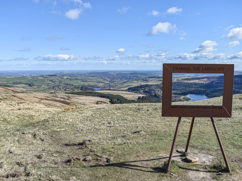 Surrounding area | Bridge House, Holmfirth