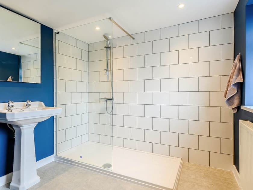 En-suite | Ty Afon, Talybont on Usk