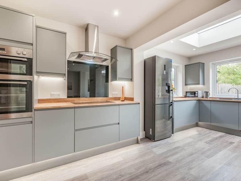 Kitchen area | Whit’s End House, Whitstable