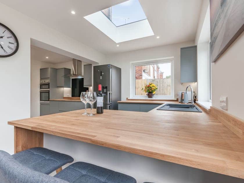 Kitchen area | Whit’s End House, Whitstable