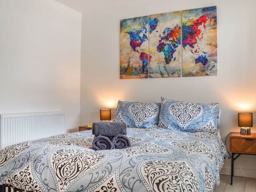 Double bedroom | Siskin Cottage - Maesydderwen Holiday Cottages, Llandeilo