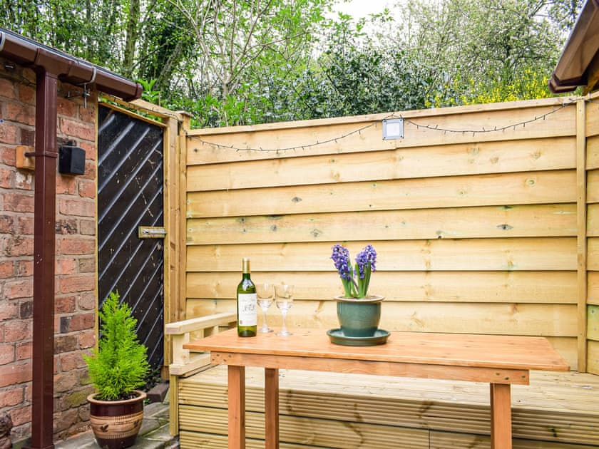 Decking | Woodcarver’s Cottage, Spring Village