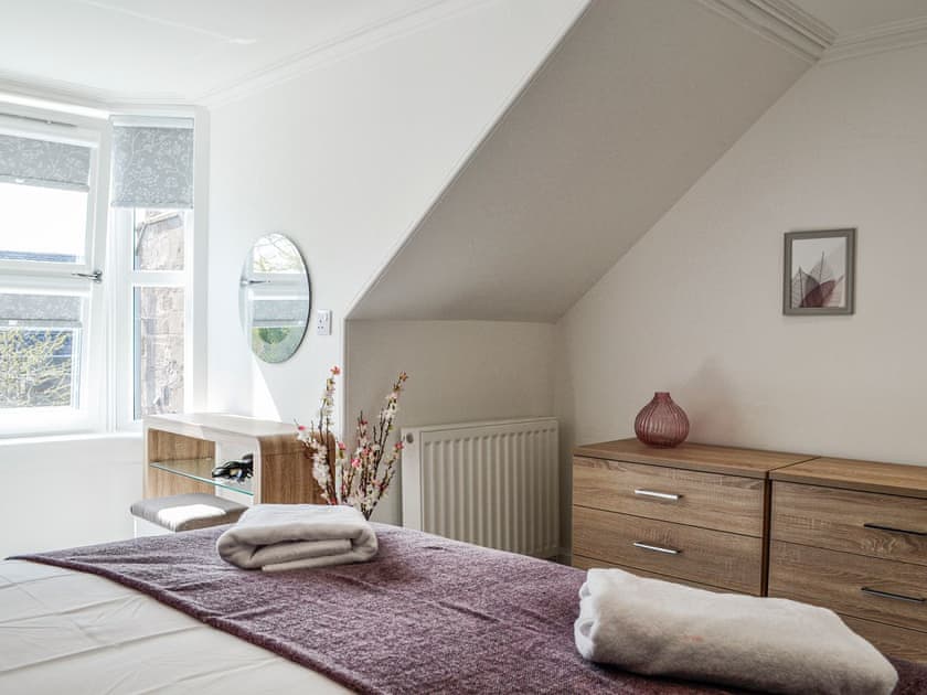Double bedroom | Dezzy’s, Montrose